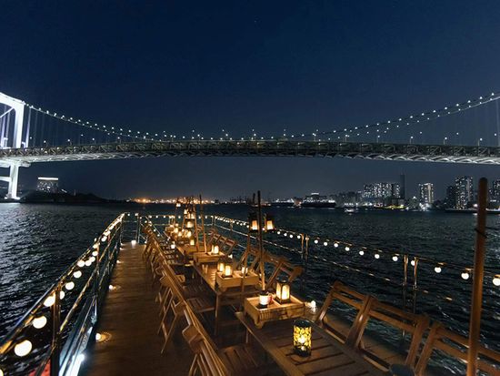 屋形船二楼平台