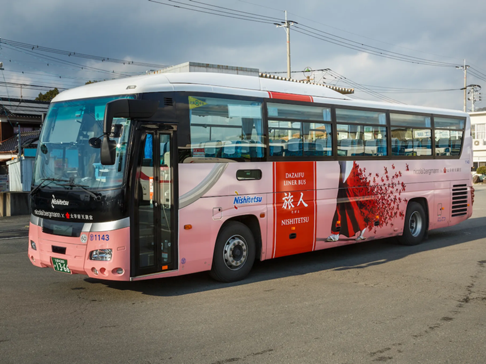 9LQM4_12bb7d6c-a747-4219-91f7-217a46813a6e