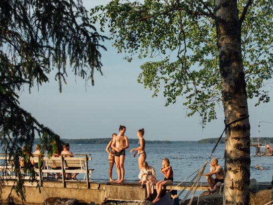 心と身体を整えるサウナセレモニー体験　ロウリュ×瞑想×ヴィヒタで五感を刺激＜英語ガイド／約3時間／タンペレ発＞