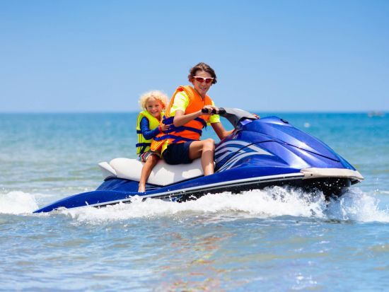 ジェットスキー　免許なしで操縦できる☆ジェットスキー＜マクタン島内ホテル送迎付／日本語対応＞*シャングリラホテル内ダイブショップ催行