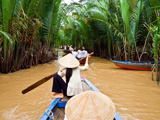 Vietnam_Mekong Delta_River Cruise_shutterstock_36490156