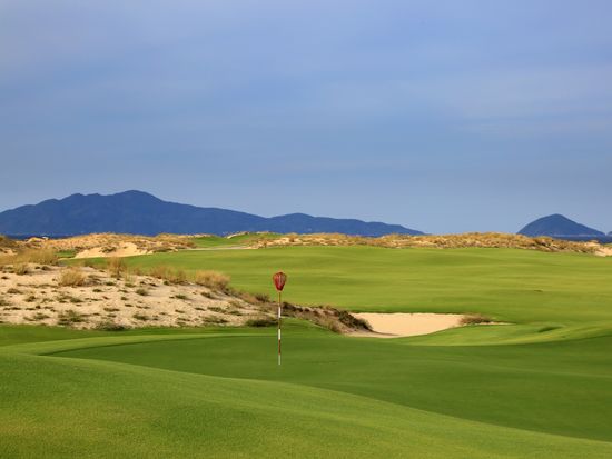 Hoiana_11BackWide_1984