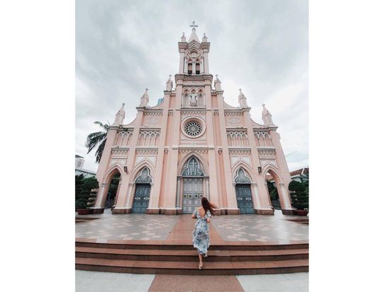 knAM5W3r-nha-tho-chinh-toa-da-nang-1