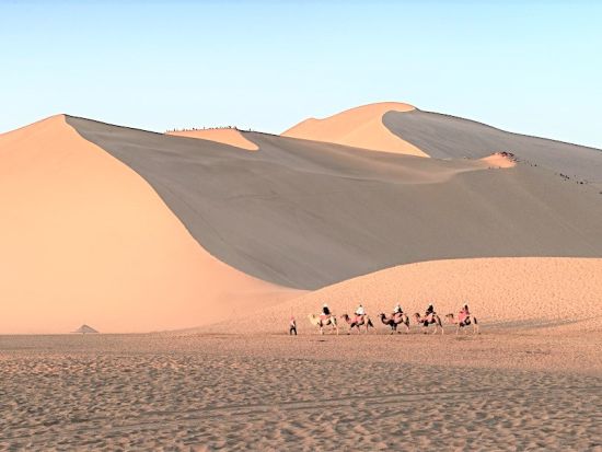 上海発・敦煌2泊3日 ＜日本語ガイド／宿泊付き／食事付き／1名催行＞