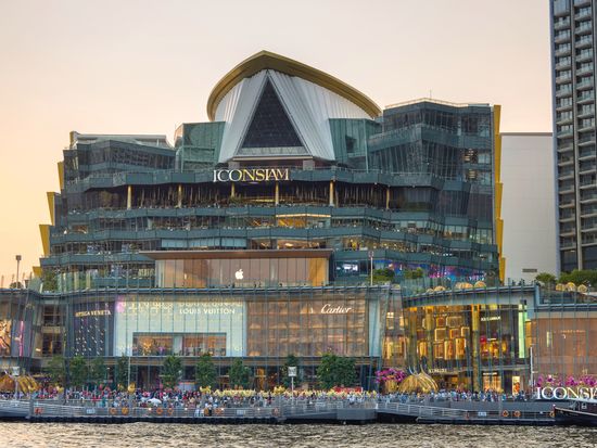 pixta_85981348_M (2)