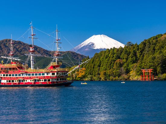 海賊船クルーズpixta_83702146_M