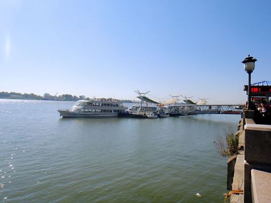 10090y000000mg18sA4CB_W_640_10000