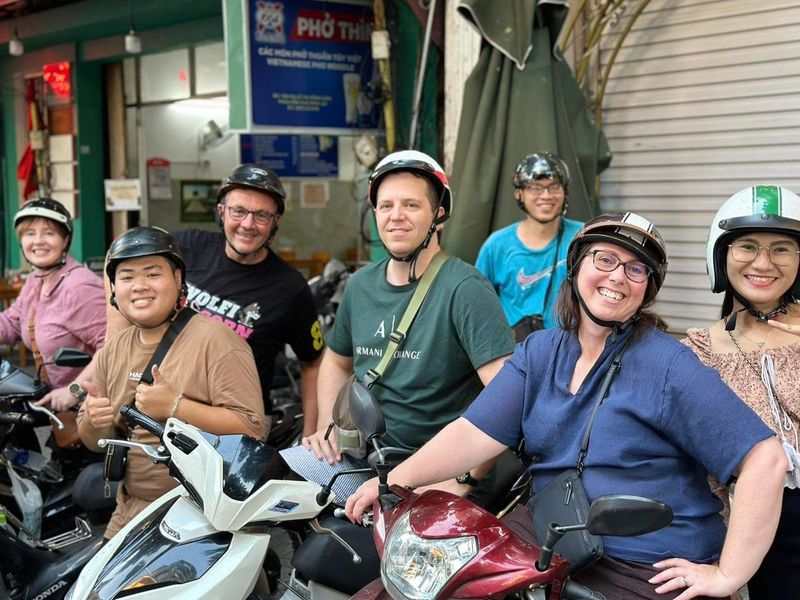 Top-3-motorbike-vespa-tour-in-Saigon-you-should-not-miss