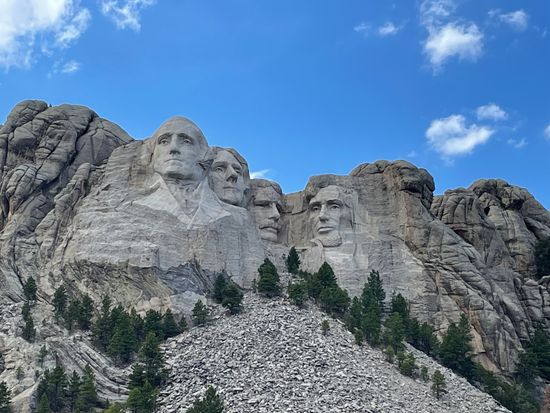 Mt Rushmore3