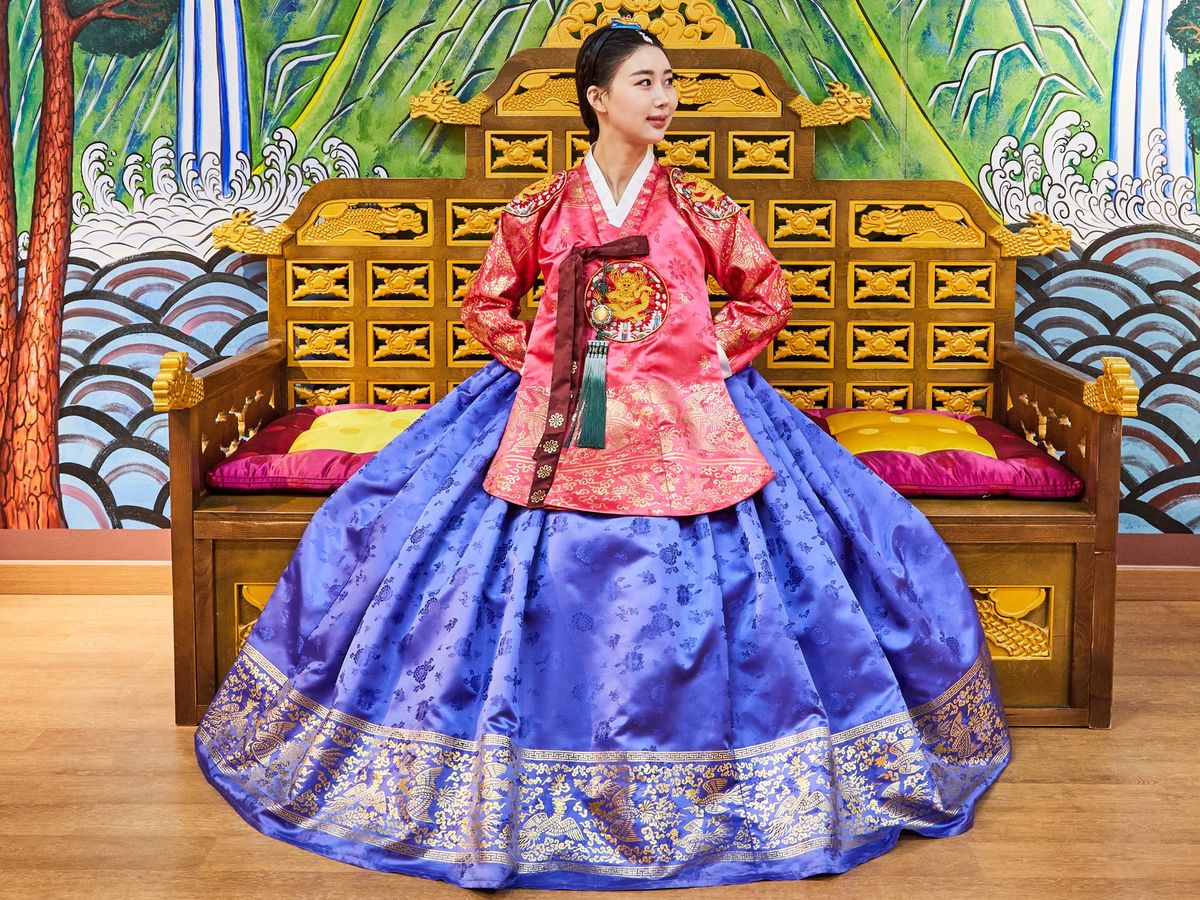 韓服体験スタジオ「ルミスペース」 ドラマで見た本格衣装&お洒落な 韓服体験スタジオ「ルミスペース」 ドラマで見た本格衣装&お洒落な