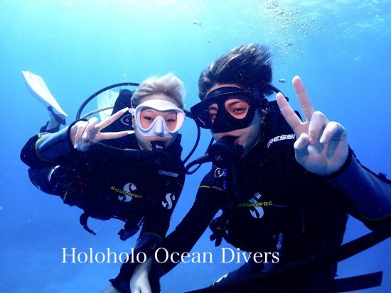 体験ダイビング　ワイキキ沖　4名までの少人数制！ウミガメ遭遇率が高いエリアでダイビング<ボート/2ダイブ/日本語＞ by ホロホロ・オーシャン・ダイバーズ