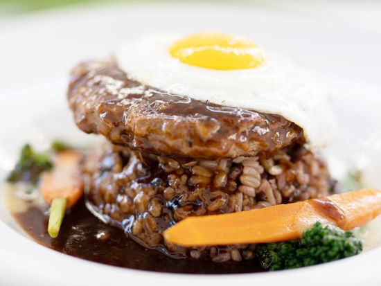 ヘブンリー・アイランド・ライフスタイル　食事券＆事前予約　ハワイ産の食材をふんだんに使用したオーガニックレストラン＜朝・昼・夕／ショアラインホテル・ワイキキ内＞