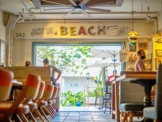 ヘブンリー・アイランド・ライフスタイル　食事券＆事前予約　ハワイ産の食材をふんだんに使用したオーガニックレストラン＜朝・昼・夕／ショアラインホテル・ワイキキ内＞