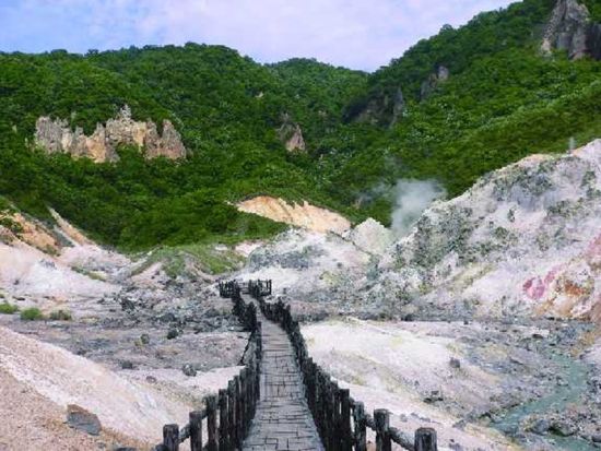 洞爺・登別日帰りバスツアー 中山峠＋サイロ展望台＋浮見堂公園＋洞爺湖畔＋登別地獄谷など フォトジェニックなスポットを巡るコース＜6～7月／札幌発着＞