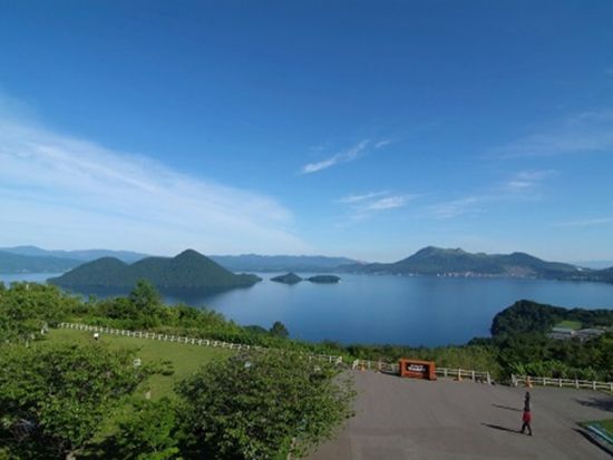 洞爺・登別日帰りバスツアー 中山峠＋サイロ展望台＋浮見堂公園＋洞爺湖畔＋登別地獄谷など フォトジェニックなスポットを巡るコース＜6～7月／札幌発着＞