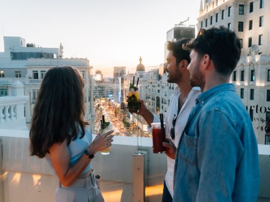 マドリードの街を歩きながら絶品タパス＆ワイン巡りツアー　本場の味を堪能＜英語／マドリード発＞