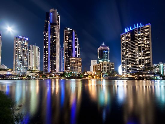 Australia_Gold Coast_City_shutterstock_69544540