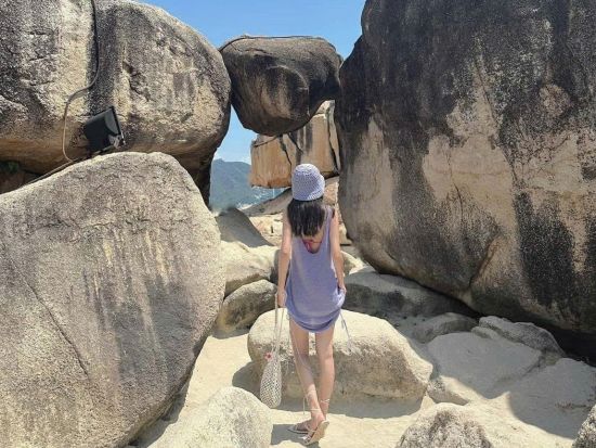 ニャチャン市内観光ツアー　人気スポット巡り＆伝統芸能パフォーマンス鑑賞を楽しむ！ ＜英語または日本語ガイド＞