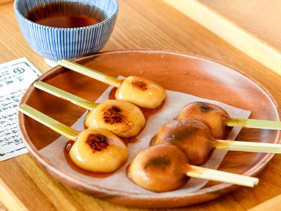 両棒餅（じゃんぼもち）