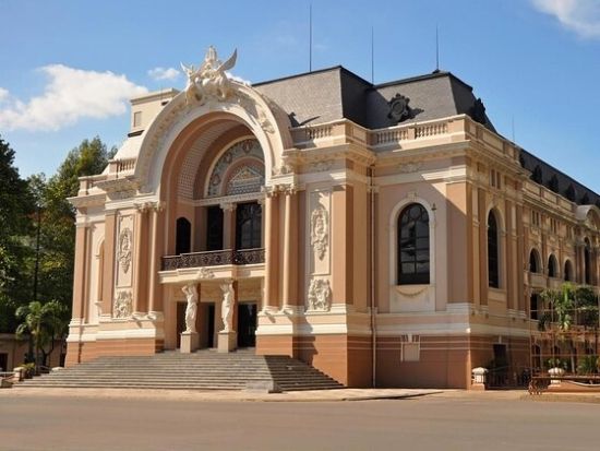 ホーチミン市内観光　人気カフェ＆写真映えスポットを巡る半日ツアー！貸切プランあり＜午前・午後／英語または日本語ガイド／送迎付＞