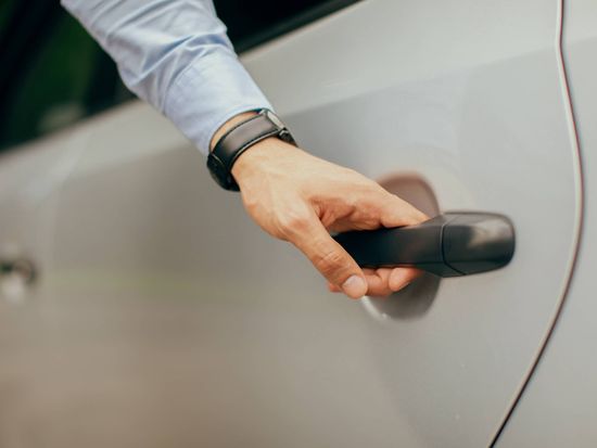 Generic_Transfers_pixta_81281446_XL