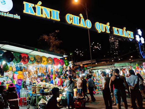 cho-dem-nha-trang-1-0045