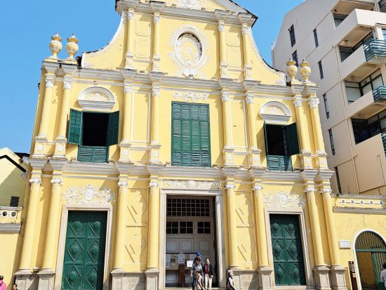 【マカオ発着】マカオ世界遺産巡り＆カジノ見学ツアー　ビュッフェランチ付き＜1日／日本語ガイド＞ 