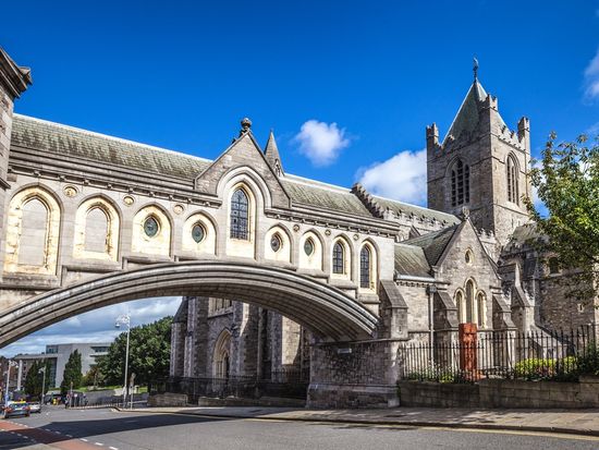 Christ_Church_Cathedral_shutterstock_1020750991