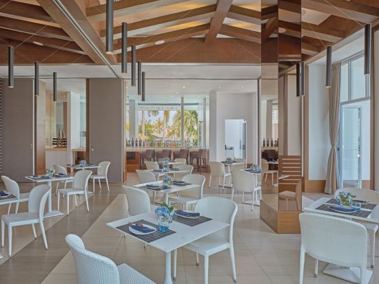 5つ星ホテル「モーベンピック ホテル マクタン アイランド セブ」でシュラスコビュッフェ☆「イビザ ビーチ クラブ」 食事券＆事前予約サービス