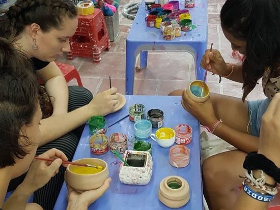 バッチャン陶器村ツアー　博物館見学＆陶芸作り体験＆古民家見学 ＜英語または日本語ガイド＞