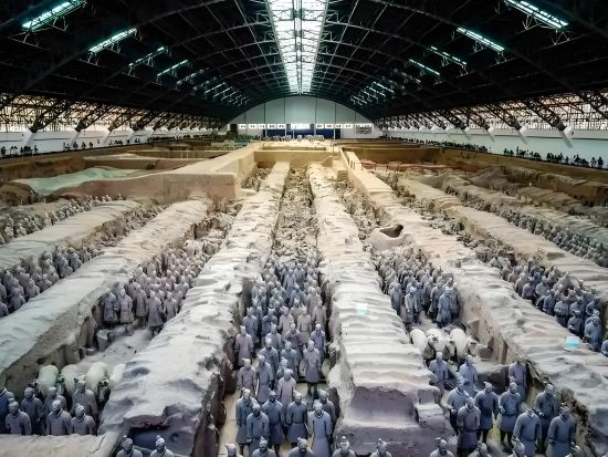 上海＋西安 定番観光4日間ツアー オプションでホテル手配可＜食事付き／日本語ガイド／1名から催行／上海発西安着＞