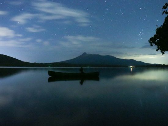 大沼ナイトカヌーツアー きらめく星空や月明かりの下をカヌーで進む ＜6～9月／0歳以上／大沼周辺送迎可＞byイクサンダー大沼カヌーハウス