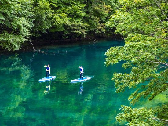 支笏湖クリアSUP　支笏湖ブルーを透明のボードでお手軽体験！＜手ぶら参加OK／写真データ＆丸駒日帰り温泉半額券付／2時間＞byオーシャンデイズ