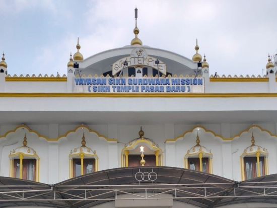 ジャカルタ多文化体験ツアー！先住民族文化村＆モスク・教会・寺院をめぐり多民族都市のルーツを深掘り♪＜1日／ホテル送迎付き／日本語ガイドプランあり＞