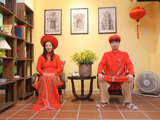 アオザイ姿で巡るダナン名所撮影ツアー　ピンクの教会＋ドラゴンブリッジ＋カープドラゴン像＜英語もしくは日本語ガイド＞