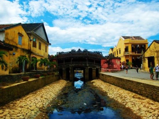 世界遺産ミーソン遺跡＆ホイアン観光ツアー　２つの世界遺産を１日で満喫！ランタン作り＆嬉しいホイアン自由散策90分＜昼食付／日本語ガイド／ダナン・ホイアン発＞