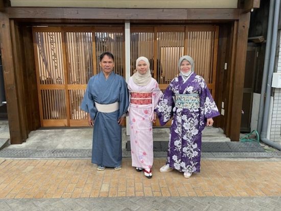 「茶房えん」にて着付け体験 着物を通じて日本の伝統文化に触れる＜60分／池田市＞