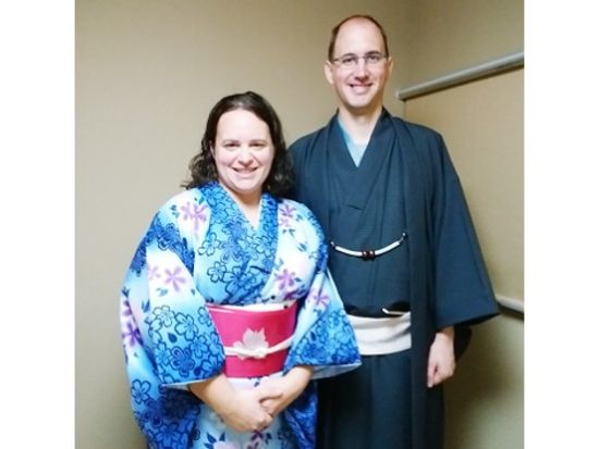 「茶房えん」にて着付け体験 着物を通じて日本の伝統文化に触れる＜60分／池田市＞