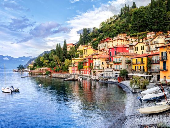 Italy_Milan_Lake_Como_Menaggio_shutterstock_166157990