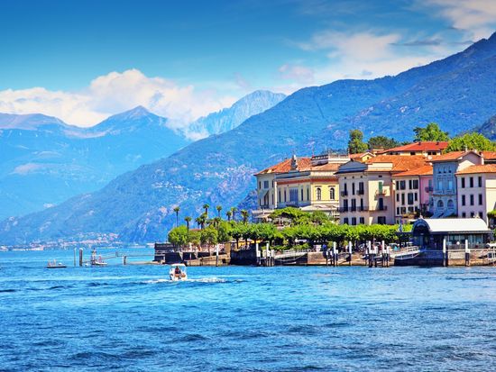 Italy_Bellagio_Lake Como_shutterstock_409126546