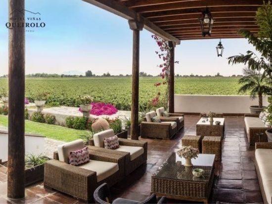 世界遺産「ナスカの地上絵」セスナ遊覧飛行＋ワカチナ湖観光付！1泊2日宿泊ツアー　ワイナリー併設の絶景ホテルに滞在＜日本語ガイド／貸切／リマ発＞