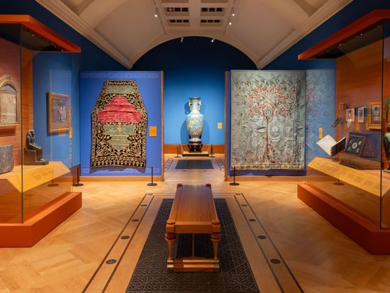 img_1744797658_1744797888__theedwardians_ageofelegance11april23november20253