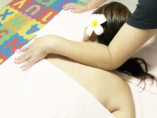 宿泊ホテル出張サービス byマナロミロミ　ロミロミマッサージ ＜ワイキキ地区＞