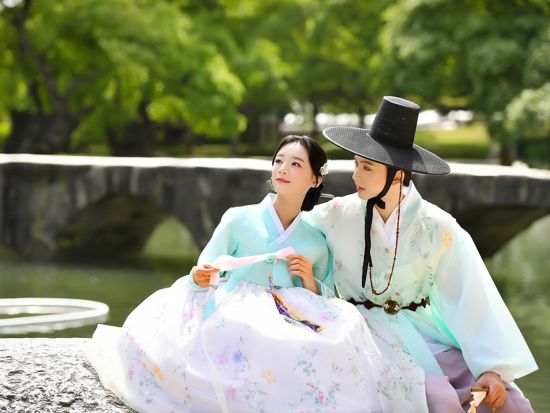 韓服レンタル「韓服男（昌徳宮店）」選べる伝統美と現代風アレンジ！ヘアメイク＆撮影のオプションあり＜安国駅／鍾路3街駅徒歩すぐ＞