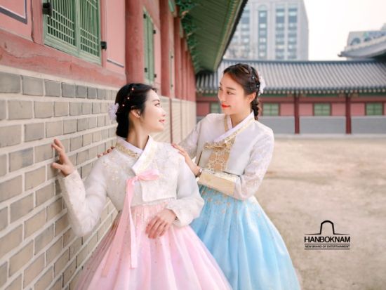 韓服レンタル「韓服男（昌徳宮店）」選べる伝統美と現代風アレンジ！ヘアメイク＆撮影のオプションあり＜安国駅／鍾路3街駅徒歩すぐ＞