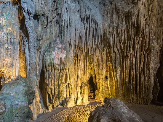 AdobeStock_220335546