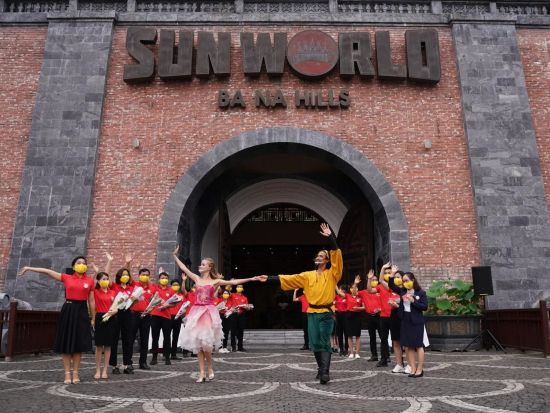 ダナン空港お迎え＆バーナーヒルズ貸切チャーターツアー　空港から人気のバーナーヒルズへ直行！＜6時間／ダナンまたはホイアン市内ホテルお送り＞