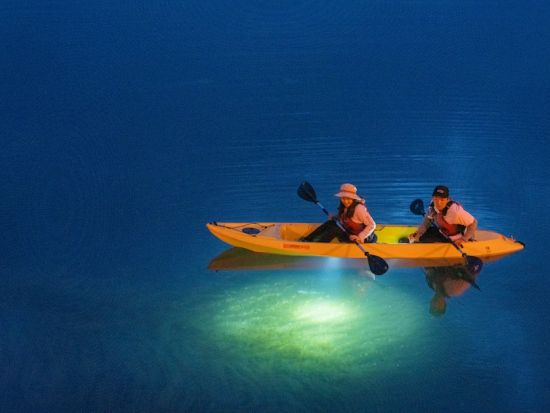 支笏湖ナイトカヤック　夜の支笏湖＆千歳川源流を探検！昼間とは異なるドキドキ感！山線鉄橋のライトアップも幻想的！＜4～11月＞byオーシャンデイズ