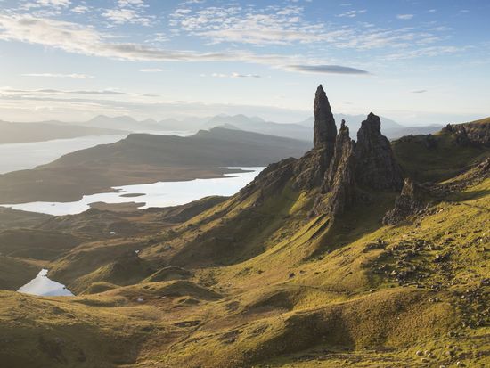 Isle_of_Skye_Storr_shutterstock_293618717