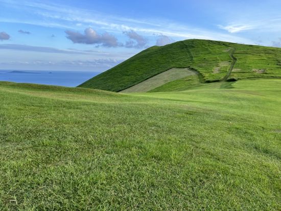 五島列島ジオパーク半日ツアー　鬼岳＆あぶんぜ溶岩海岸散策コース　ジオパークの認定ジオガイド・くみさんがご案内 ＜午前発／約2.5時間／福江島・五島市＞